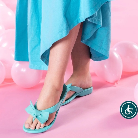 Oka B kira flip flaps Sandals with Cushioned Sole size 10 - Picture 2 of 8